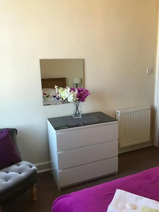 Central 3 Bedrooms Apartment For Upto 6 Edynburg 0*,